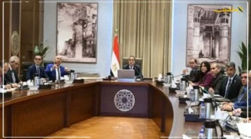 بشرى جديدة للمصريين.. رئيس الوزراء يتابع مراحل تنفيذ القطار الكهربائي السريع والمونوريل 1